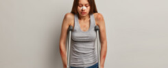 mujer lesionada